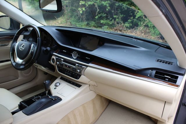2015 Lexus ES 350 4dr Sedan - 23027427 - 21