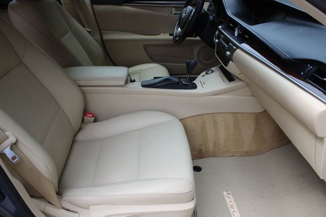2015 Lexus ES 350 4dr Sedan - 23027427 - 22