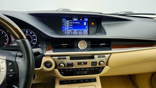 2015 Lexus ES 350 4dr Sedan - 23008177 - 17