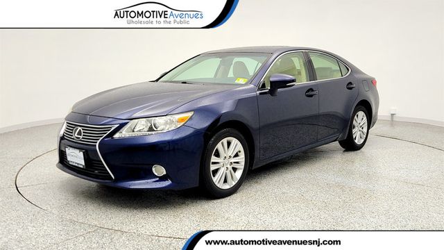 2015 Lexus ES 350 4dr Sedan w/ Premium Audio, Leather Seats & Dual Zone Climate - 22992813 - 0