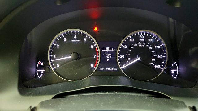 2015 Lexus ES 350 4dr Sedan w/ Premium Audio, Leather Seats & Dual Zone Climate - 22992813 - 14