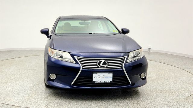 2015 Lexus ES 350 4dr Sedan w/ Premium Audio, Leather Seats & Dual Zone Climate - 22992813 - 1