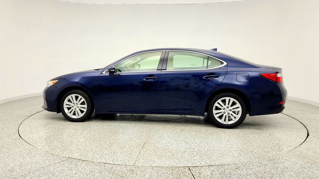 2015 Lexus ES 350 4dr Sedan w/ Premium Audio, Leather Seats & Dual Zone Climate - 22992813 - 7