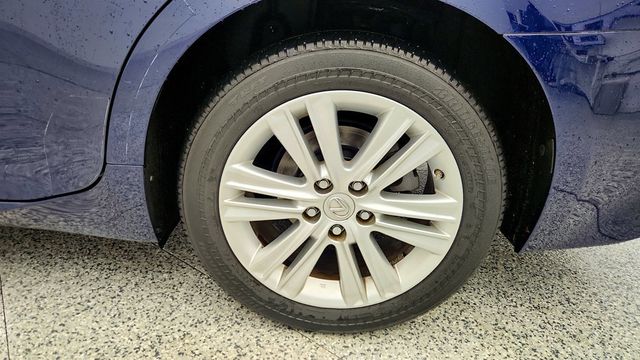 2015 Lexus ES 350 4dr Sedan w/ Premium Audio, Leather Seats & Dual Zone Climate - 22992813 - 8