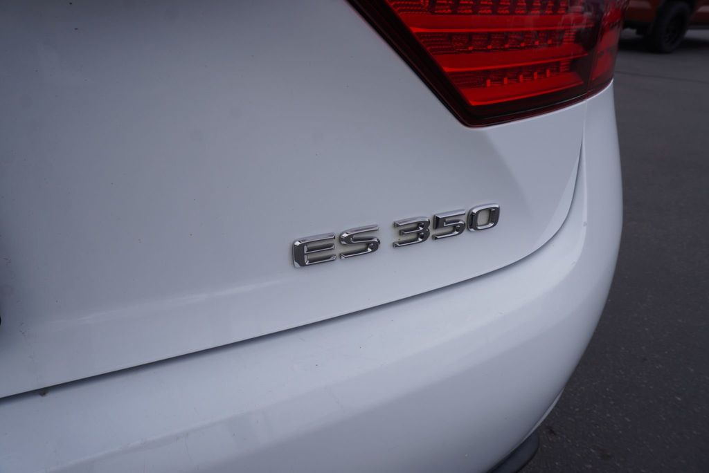 2015 Lexus ES 350 CRAFTED LINE - 22967204 - 15