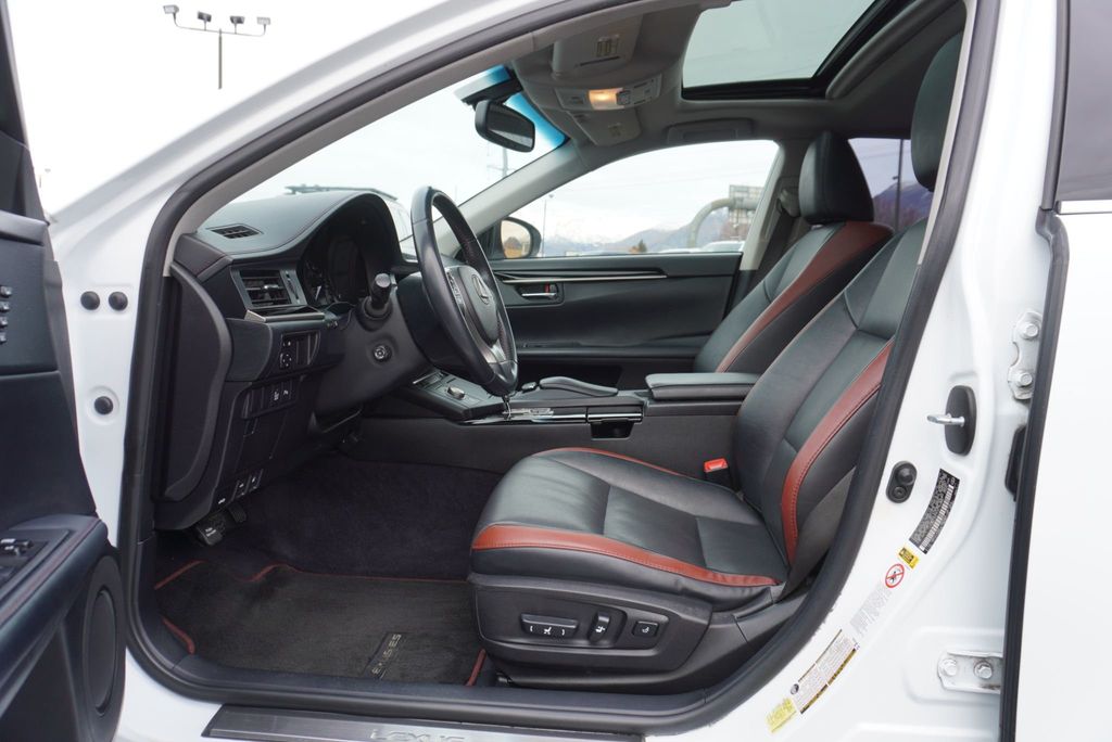 2015 Lexus ES 350 CRAFTED LINE - 22967204 - 16