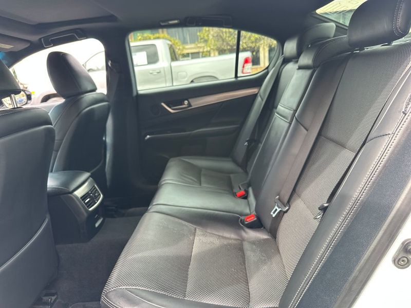 2015 Lexus GS 350 350 - 22976002 - 13