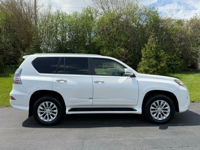 2015 Lexus GX 460 4WD 4dr - 23008570 - 9