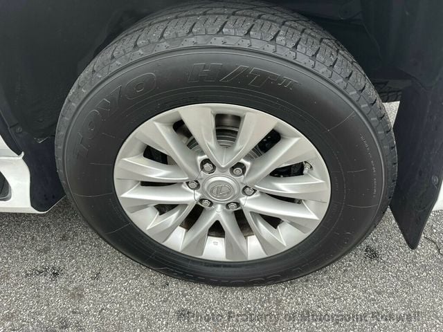 2015 Lexus GX 460 4WD 4dr - 22975553 - 29