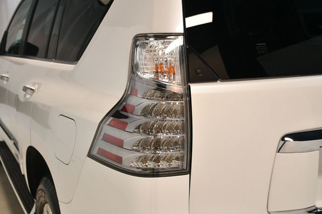 2015 Lexus GX 460 4WD 4dr - 22950735 - 15