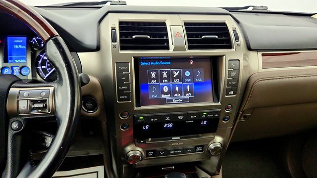 2015 Lexus GX 460 4WD 4dr 4WD 4dr w/ Premium Pkg, & Blind Spot Monitor - 23035703 - 17