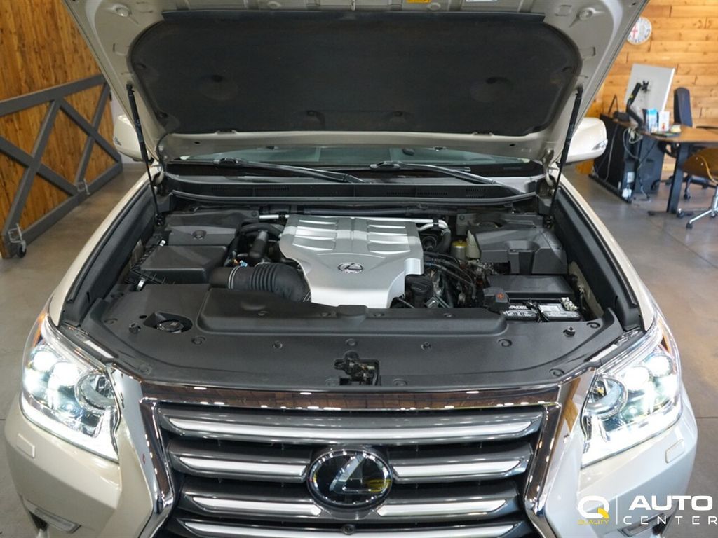 2015 Lexus GX 460 4WD 4dr Luxury - 23089744 - 11