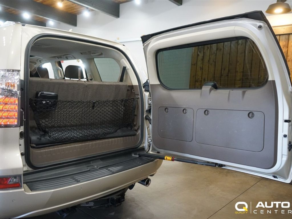 2015 Lexus GX 460 4WD 4dr Luxury - 23089744 - 35