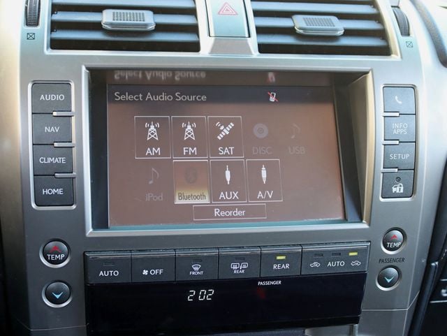2015 Lexus GX 460 4WD 4dr Luxury - 23090937 - 17
