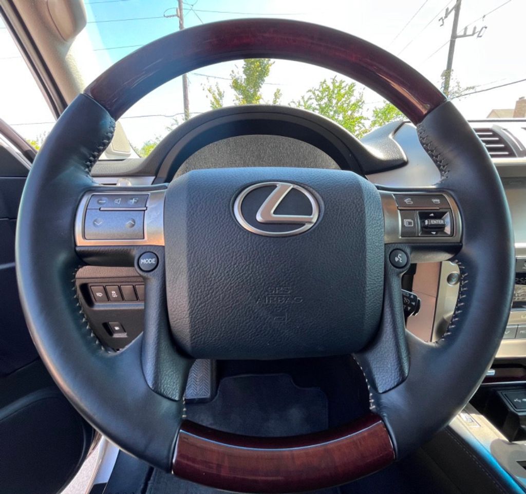 2015 Lexus GX 460 Full-time 4WD Cooling / Heated Leather Seats w/ Reverse Camera, Bluetooth and Sunroof - 22104805 - 18