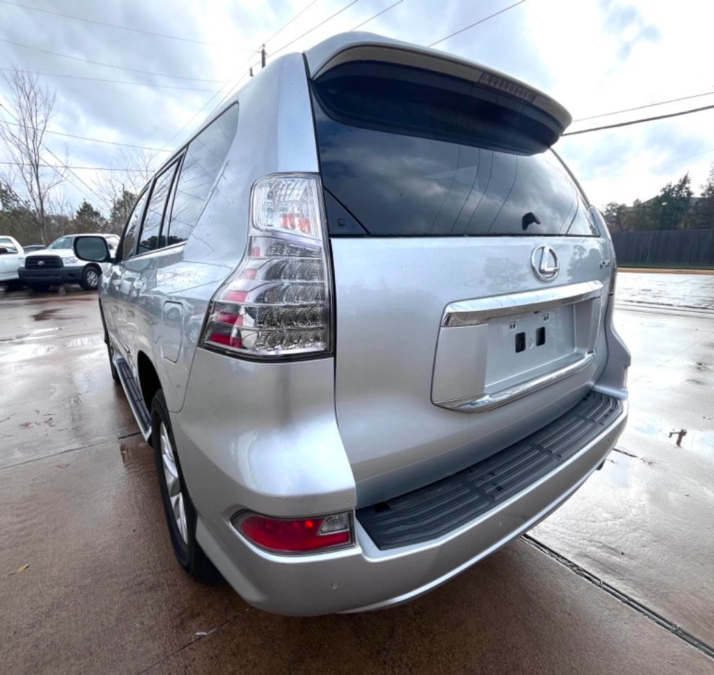 2015 Lexus GX 460 Full-time 4WD Cooling / Heated Leather Seats w/ Reverse Camera, Bluetooth and Sunroof - 22104805 - 8