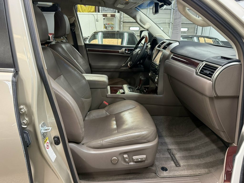 2015 Lexus GX 460 Local Trade/Premium Pkg/Heated&Cooled Seats/Blind Spot Monitor - 23080942 - 31