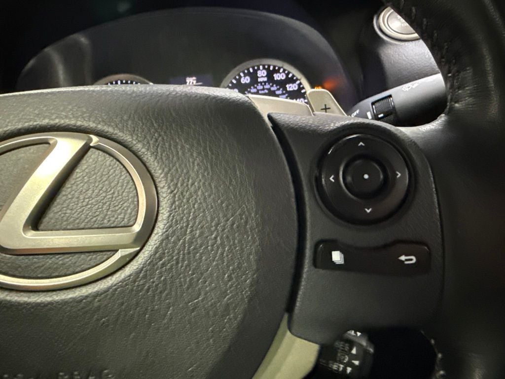 2015 Lexus IS 250 4dr Sport Sedan Automatic AWD - 23057948 - 15
