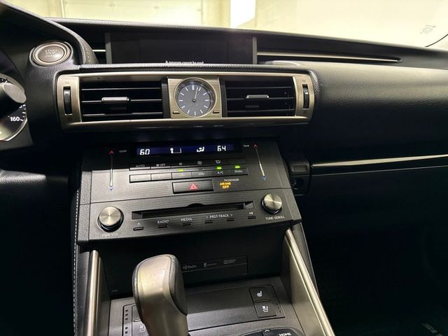 2015 Lexus IS 250 4dr Sport Sedan Automatic AWD - 23057948 - 16