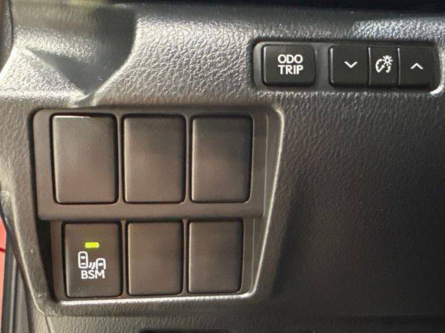 2015 Lexus IS 250 4dr Sport Sedan Automatic AWD - 23057948 - 21