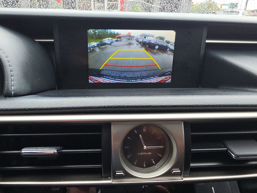 Lexus IS250 photo 30