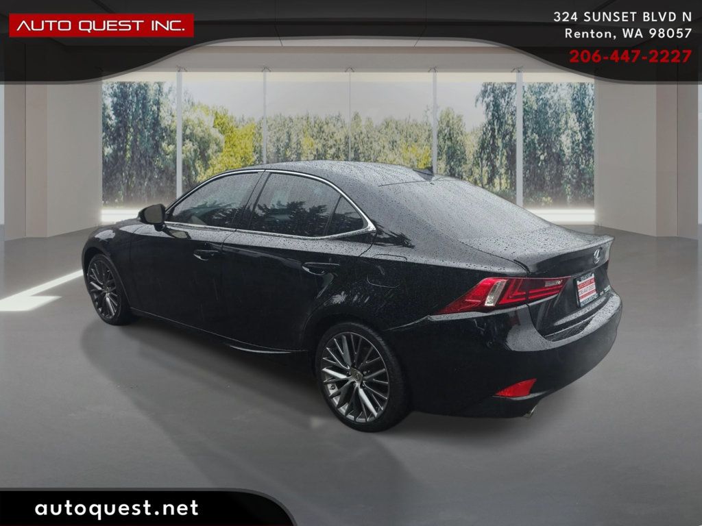 Lexus IS250 photo 7