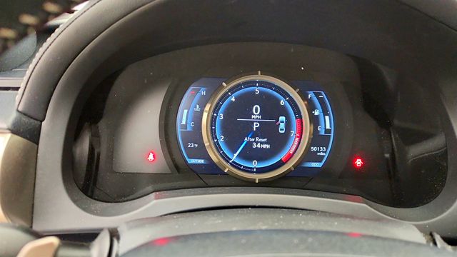 2015 Lexus IS 250 4dr Sport Sedan Automatic AWD with F SPORT & Navigation Packages - 22978831 - 14