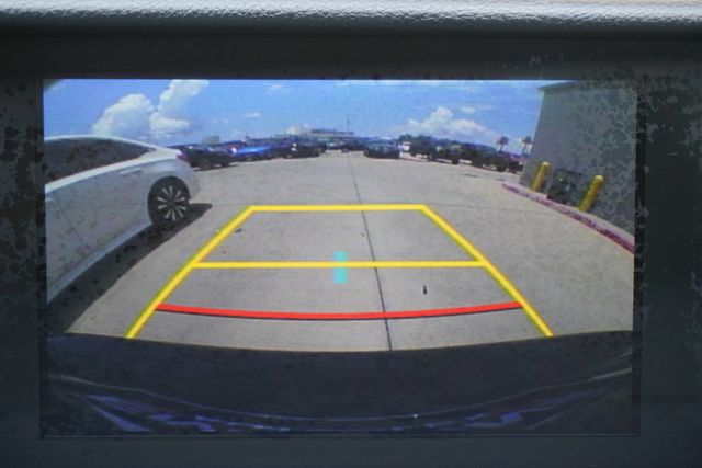 2015 Lexus IS 250 4dr Sport Sedan Automatic RWD - 23034863 - 17