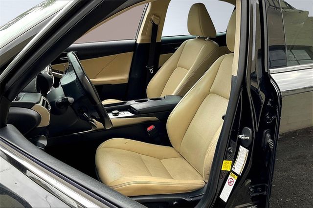 2015 Lexus IS 250 4dr Sport Sedan Automatic RWD - 22855798 - 3