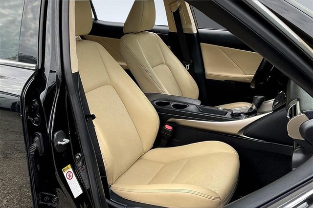 2015 Lexus IS 250 4dr Sport Sedan Automatic RWD - 22855798 - 4