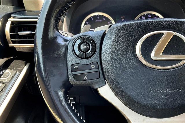 2015 Lexus IS 250 4dr Sport Sedan Automatic RWD - 22957991 - 20