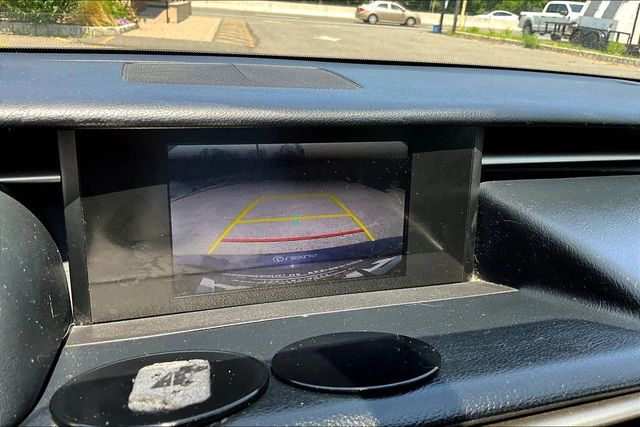 2015 Lexus IS 250 4dr Sport Sedan Automatic RWD - 22957991 - 25