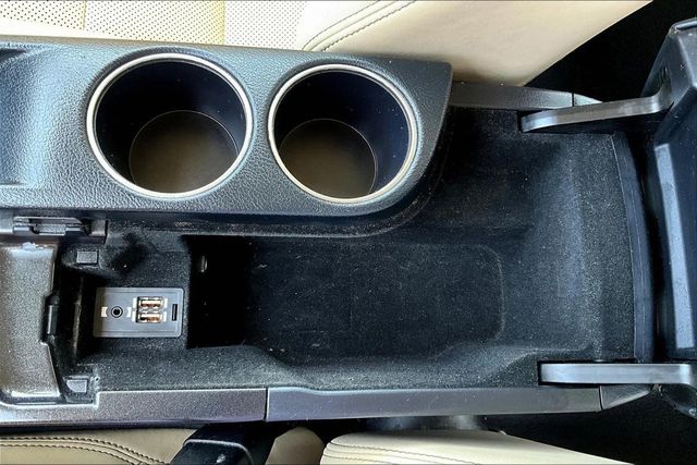 2015 Lexus IS 250 4dr Sport Sedan Automatic RWD - 22957991 - 27