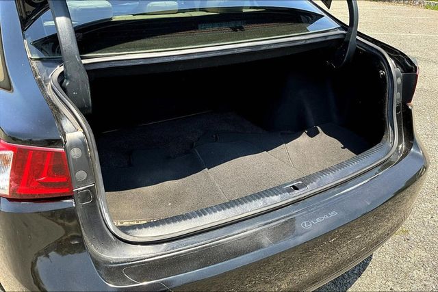 2015 Lexus IS 250 4dr Sport Sedan Automatic RWD - 22957991 - 33