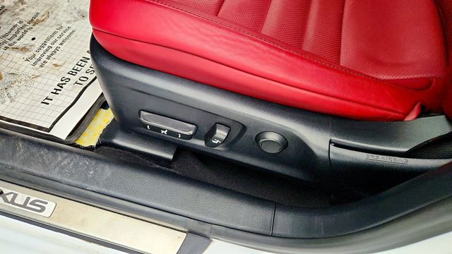 2015 Lexus IS 250 4dr Sport Sedan Crafted Line AWD with Navigation System Package - 22960983 - 11