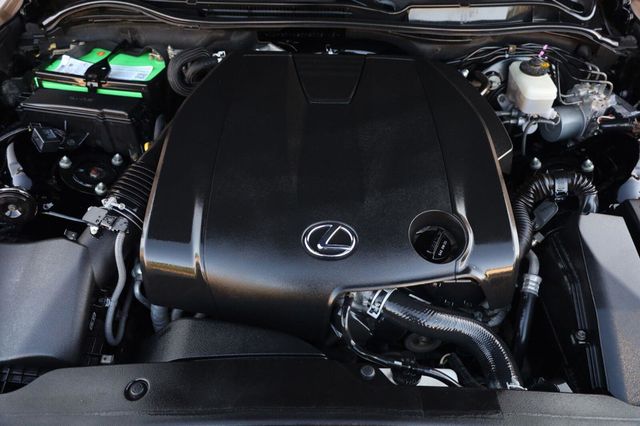 2015 Lexus IS 250 Crafted Line - 23072896 - 11