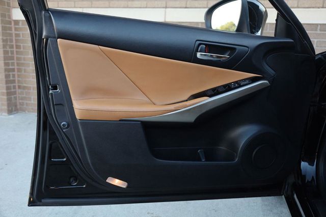 2015 Lexus IS 250 Crafted Line - 23072896 - 12