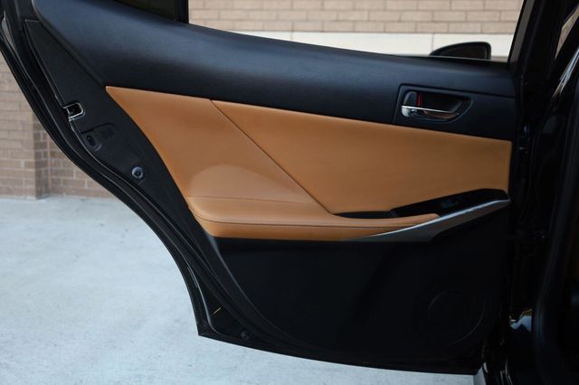 2015 Lexus IS 250 Crafted Line - 23072896 - 19