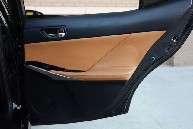 2015 Lexus IS 250 Crafted Line - 23072896 - 22