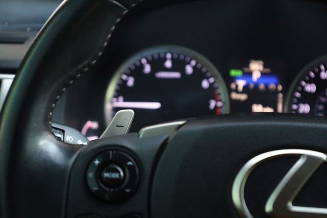 2015 Lexus IS 250 Crafted Line - 23072896 - 33