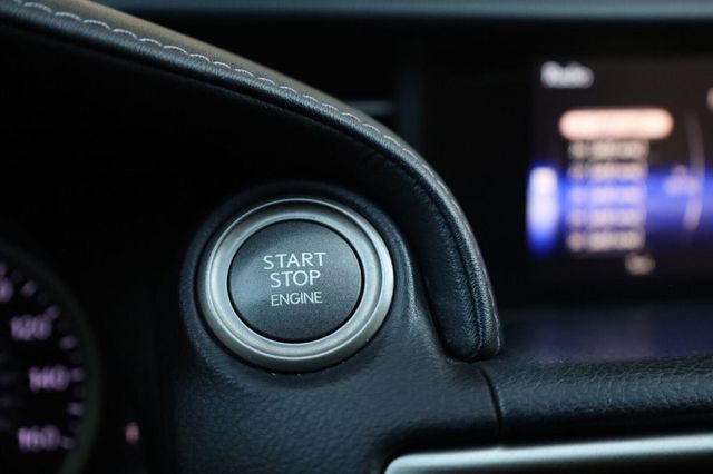 2015 Lexus IS 250 Crafted Line - 23072896 - 35