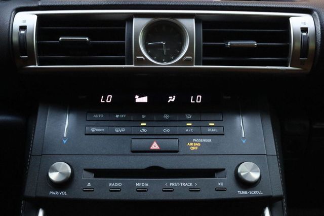 2015 Lexus IS 250 Crafted Line - 23072896 - 43