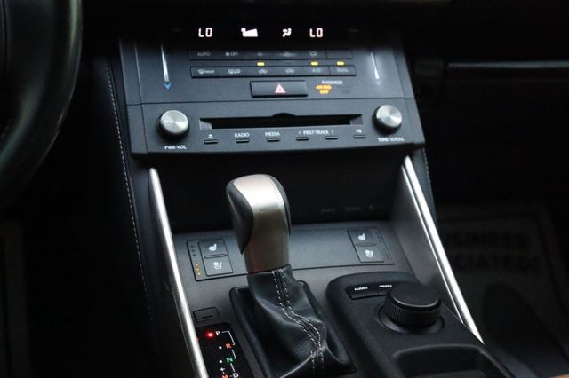 2015 Lexus IS 250 Crafted Line - 23072896 - 45