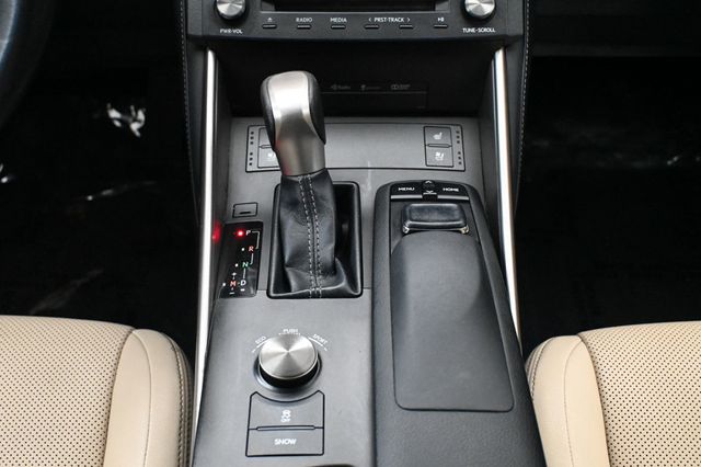 2015 Lexus IS 250 Sedan RWD - 22964017 - 12