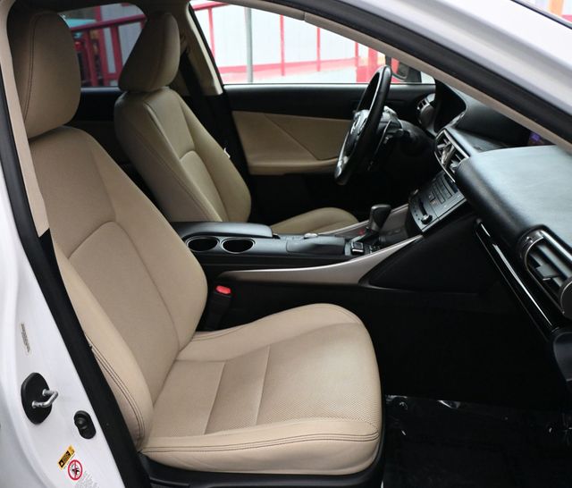 2015 Lexus IS 250 Sedan RWD - 22964017 - 15