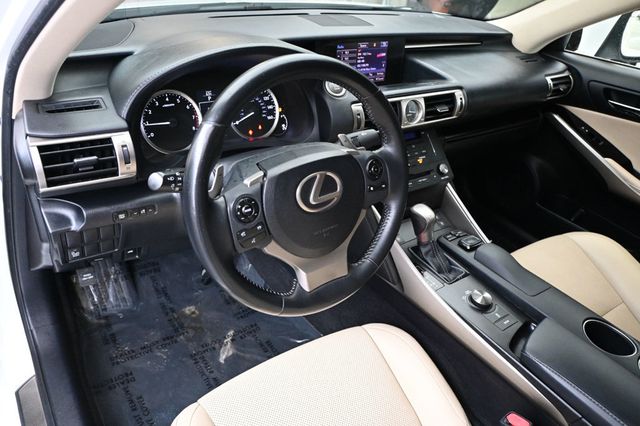 2015 Lexus IS 250 Sedan RWD - 22964017 - 7