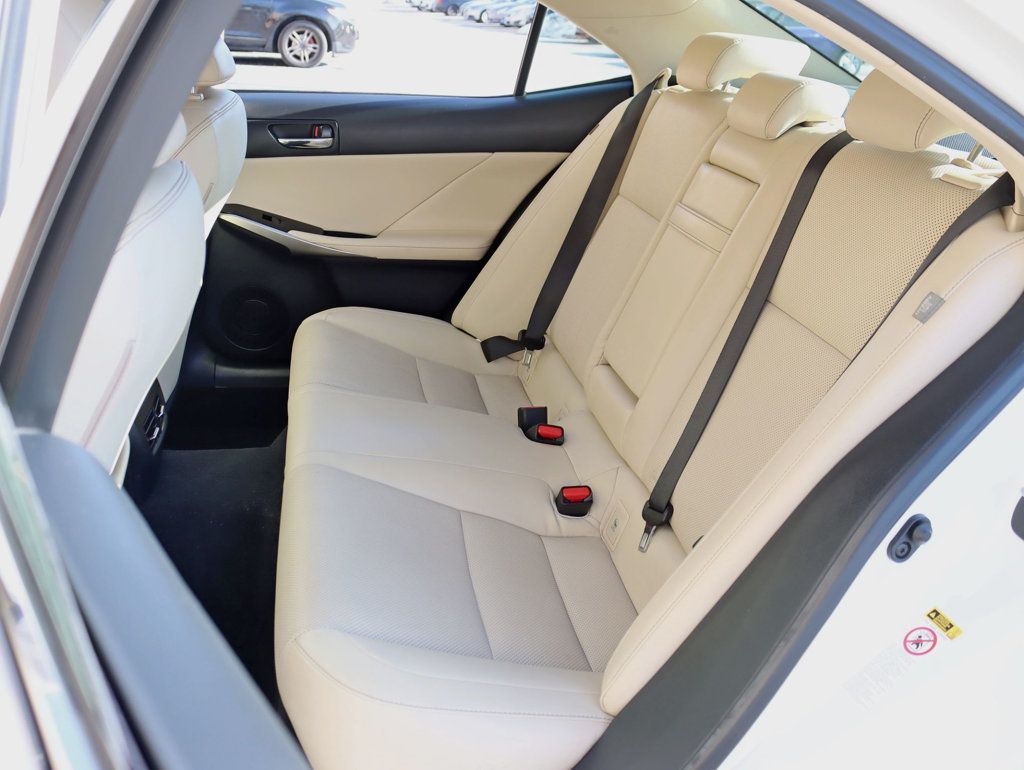 2015 Lexus IS 250 Sport Auto AWD Premium & Navigation Package - 22960183 - 22