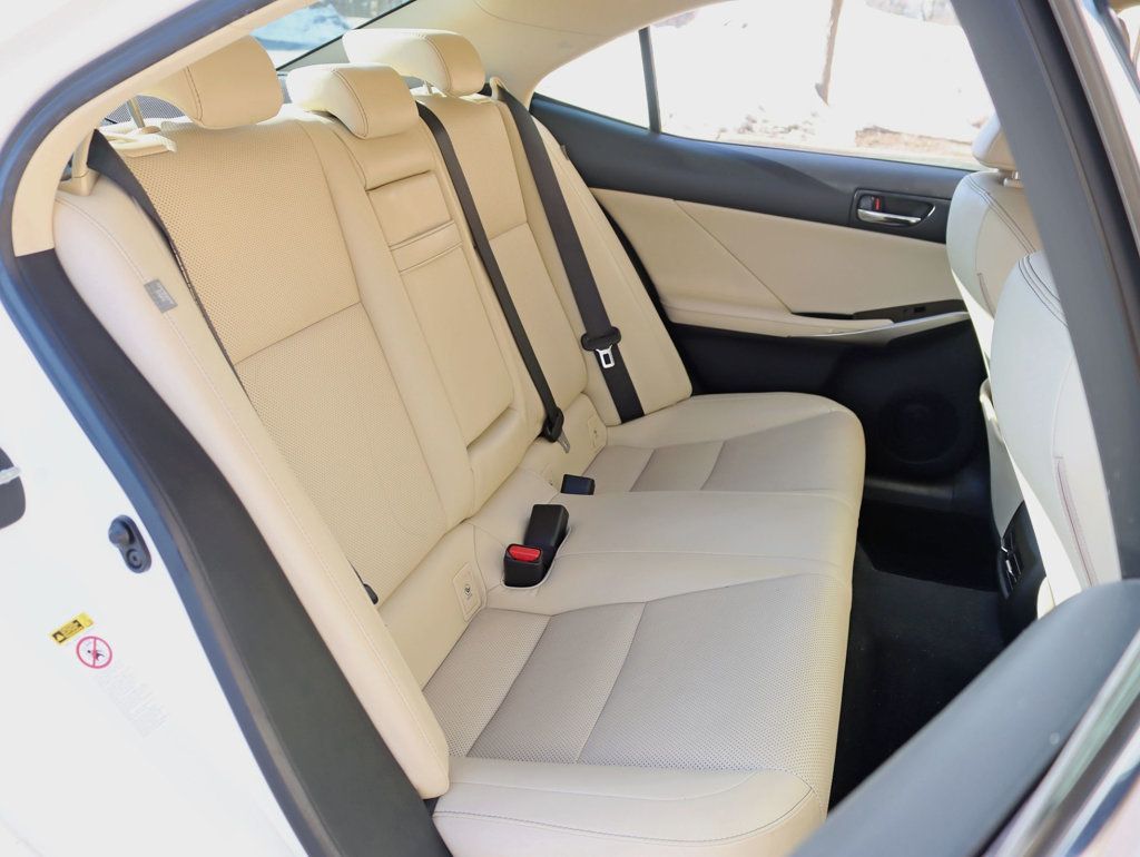 2015 Lexus IS 250 Sport Auto AWD Premium & Navigation Package - 22960183 - 23