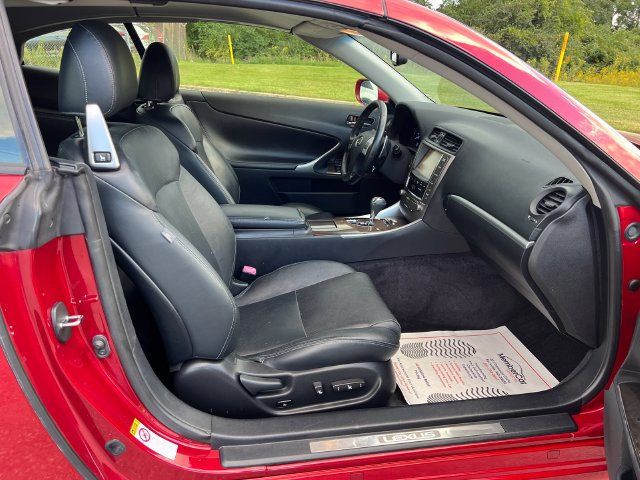 2015 Lexus IS 250C 2dr Convertible - 23091004 - 16