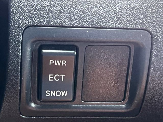 2015 Lexus IS 250C 2dr Convertible - 23091004 - 24